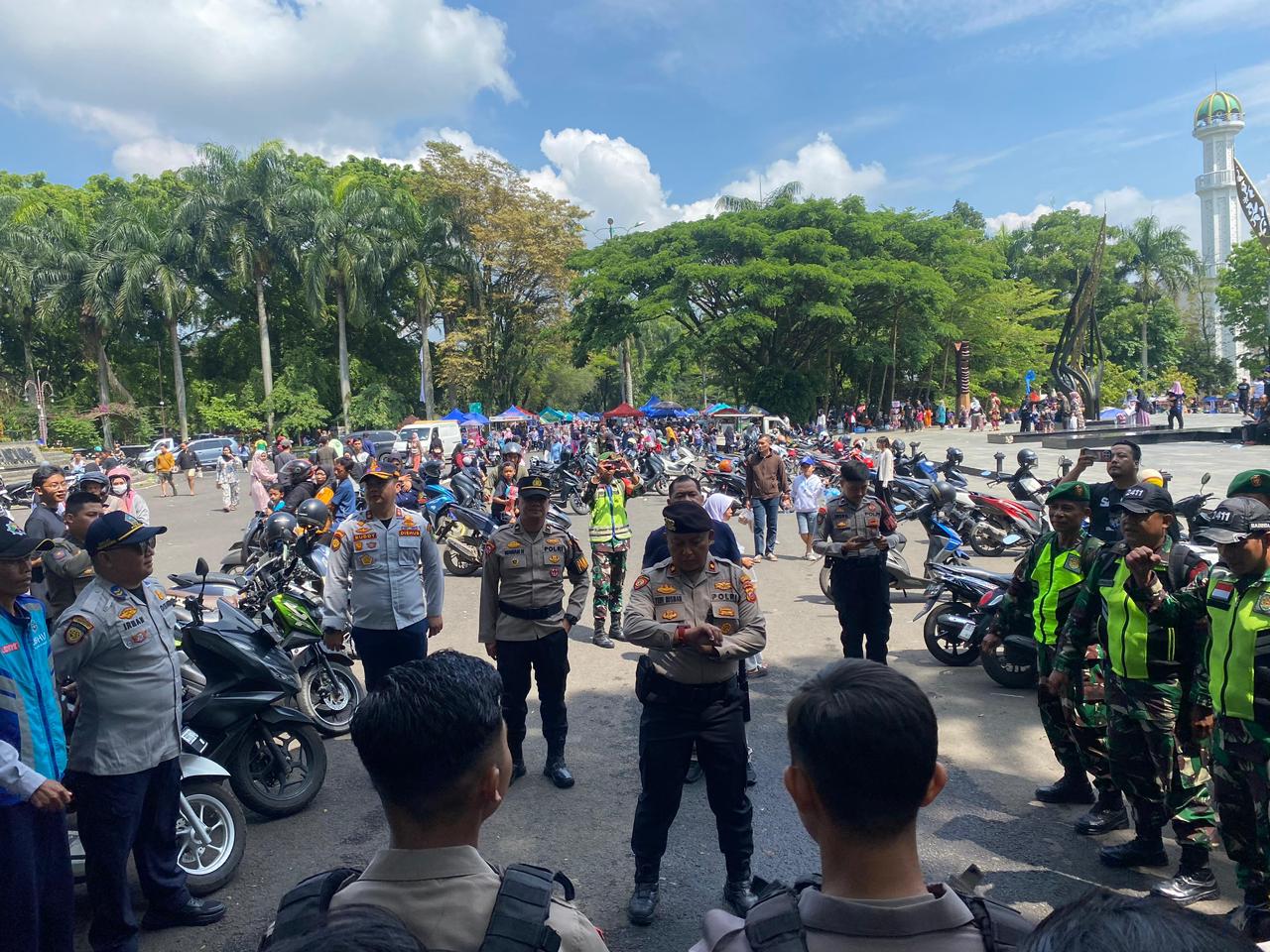 Polresta Bandung Gelar Patroli Gabungan Skala Besar